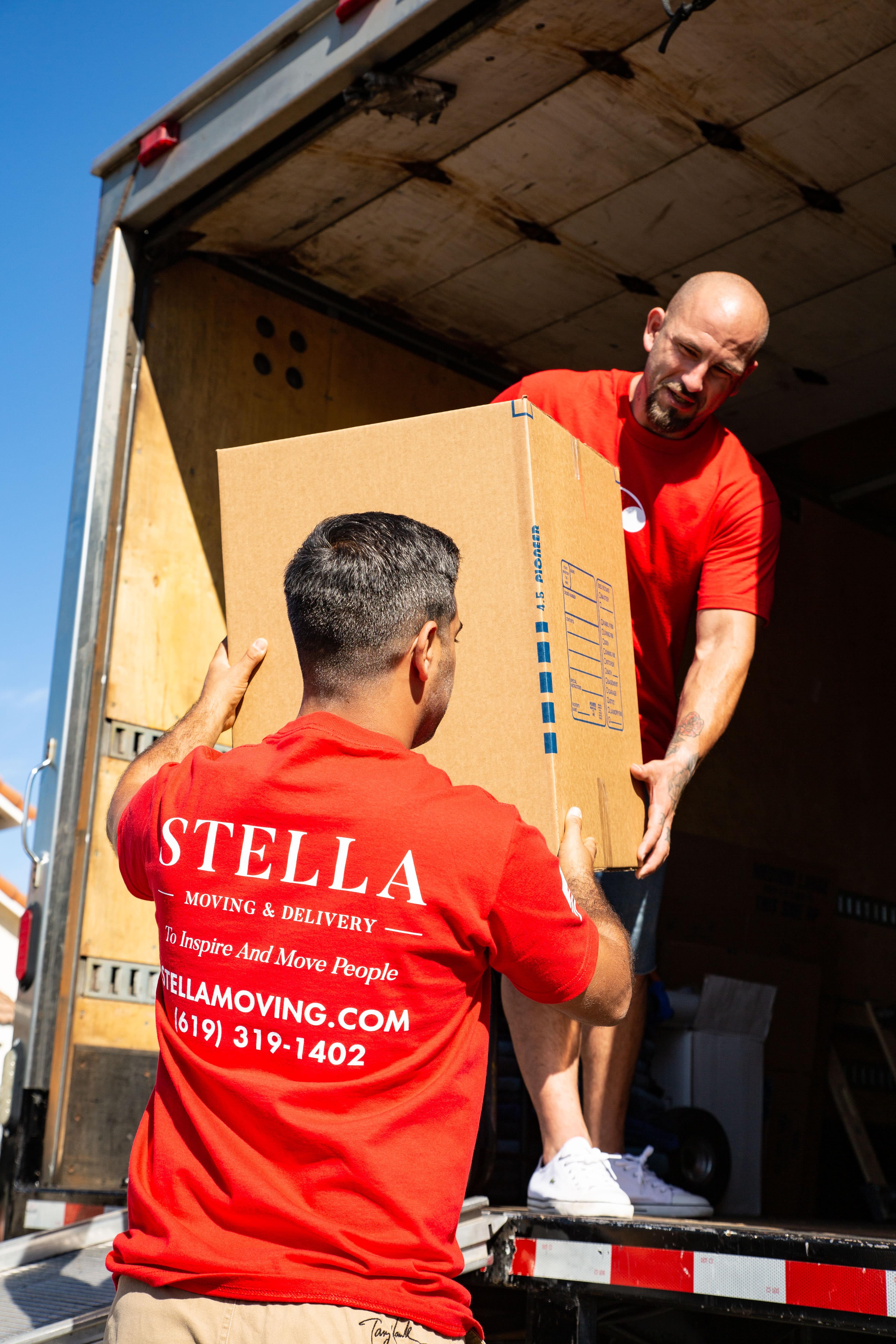Safe commercial moving services in CA Licensed commercial movers in CA
