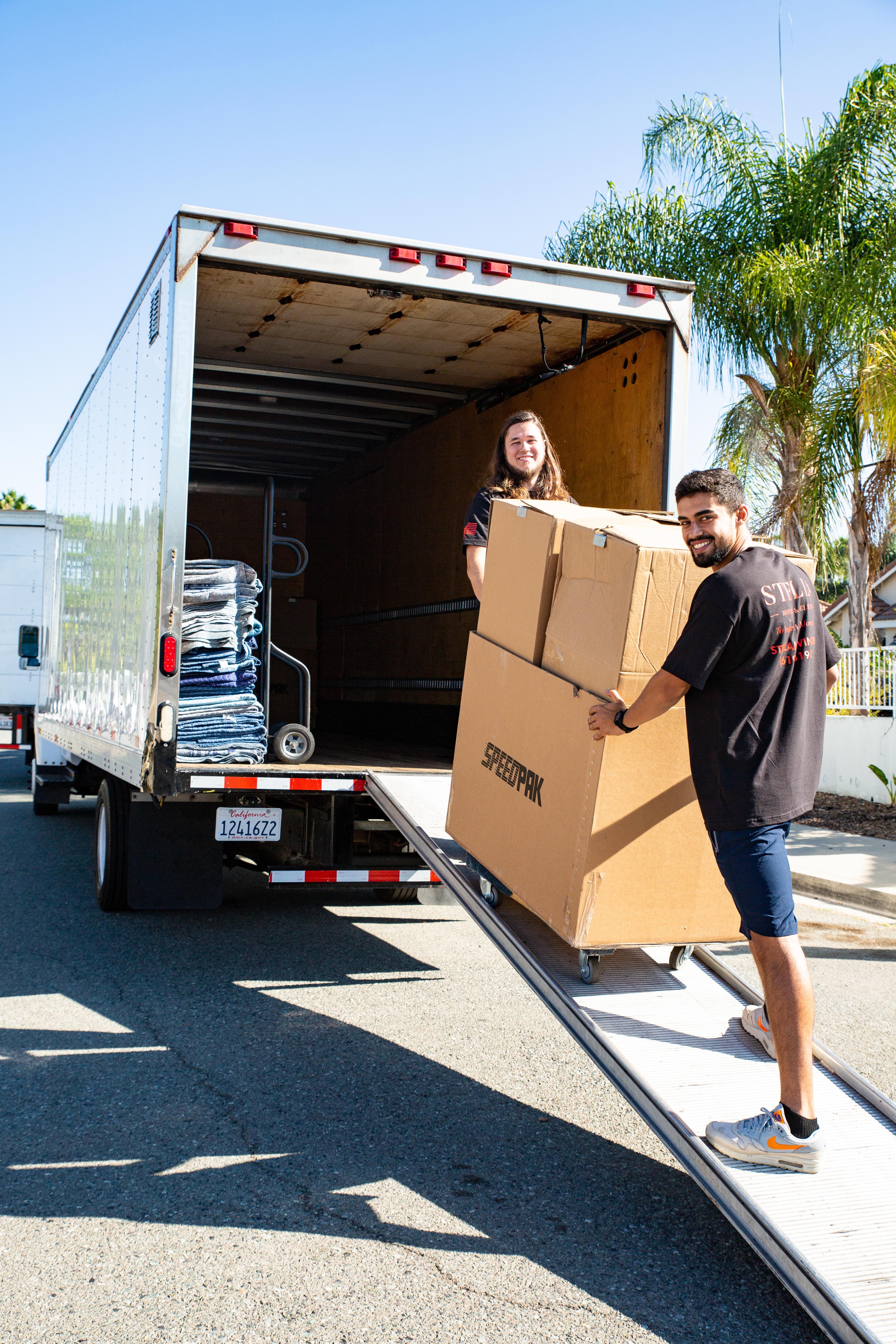 Premier commercial movers in CA Personalized commercial relocation insurance in Canyon Country